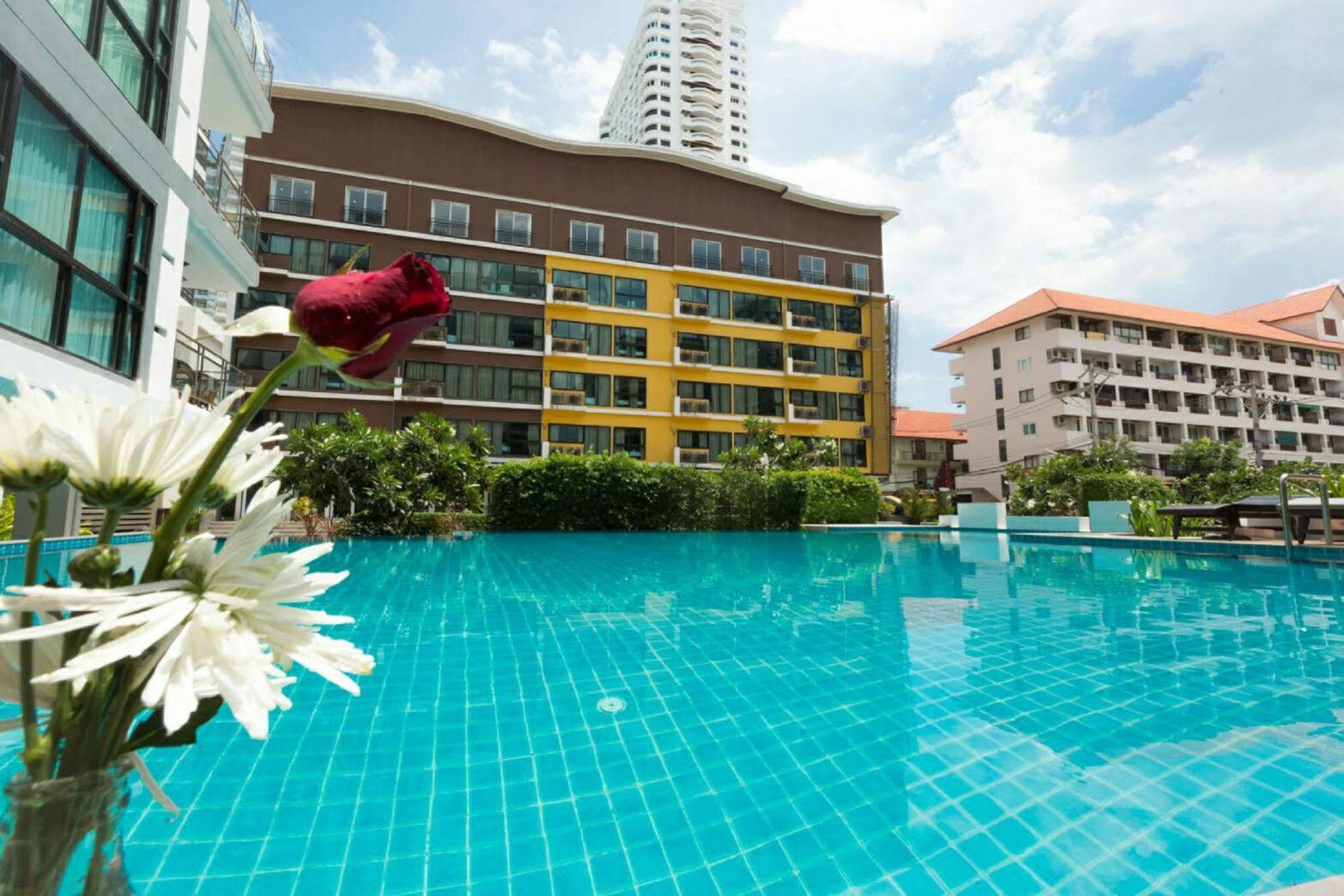 Neo Hotel Jomtien pláž Exteriér fotografie